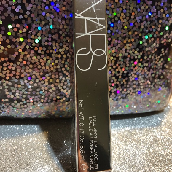 BNIB! NARS Full Vinyl Lip Lacquer in Mississippi 2434 - Picture 5 of 7